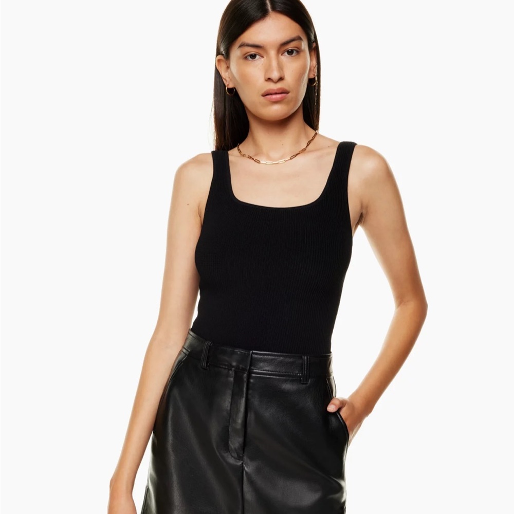 BNWOT Babaton Sculpt Knit Squareneck Tank